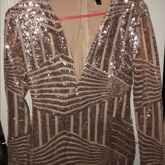 Gold plunge dress - Picture 2 of 2